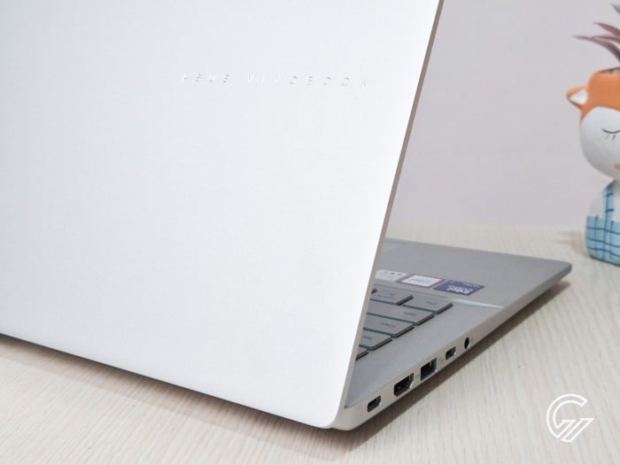 Review ASUS Vivobook S14 (S3047CA) (13)