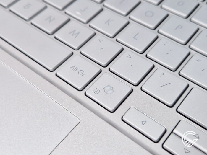 Review ASUS Vivobook S14 (S3047CA) (9)