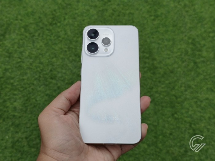 OPPO Reno15 F 5G Vs OPPO Reno15 5G - 2