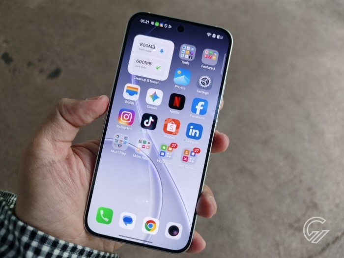 OPPO-Reno15-5G-Display