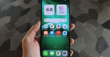 TECNO-CAMON-50-Layar