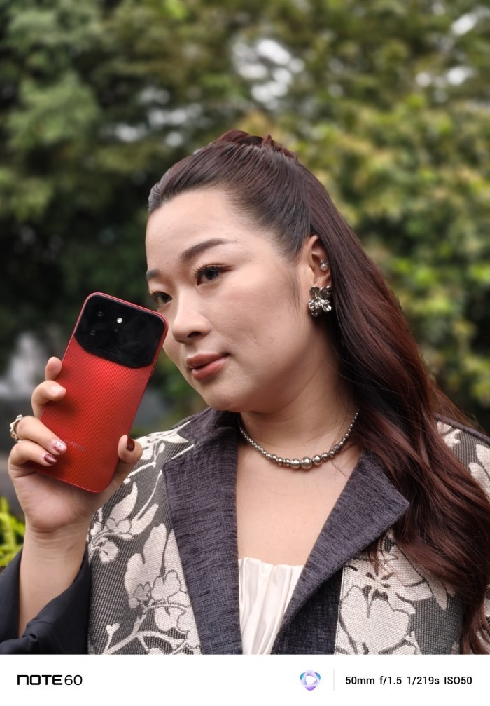 Infinix-NOTE-60-Portrait-50mm