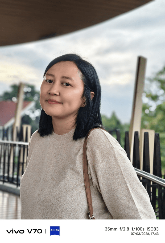 vivo-V70-35mm-Portrait