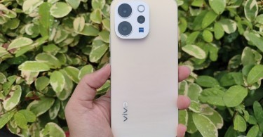 vivo-V70-Back