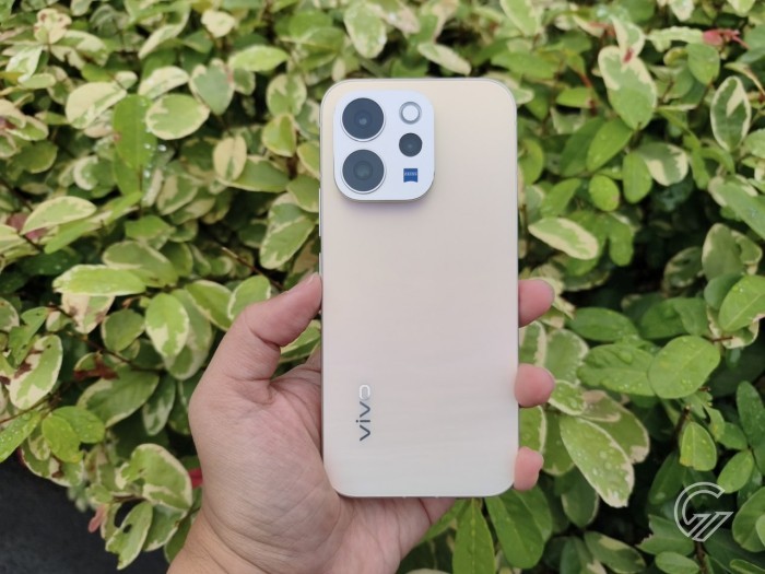 vivo-V70-Back