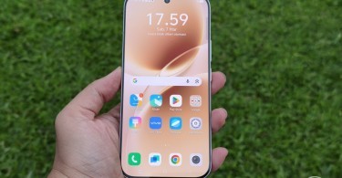 vivo-V70-LayarHandson