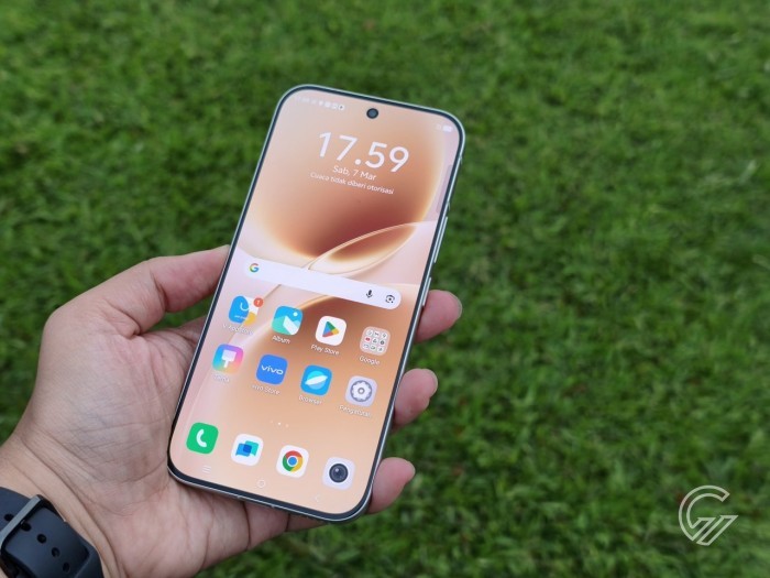 vivo-V70-LayarHandsonDiagonal2