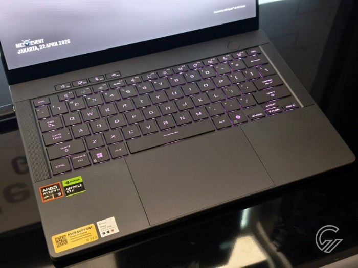 ASUS-ROG-Zephyrus-14-Keyboard