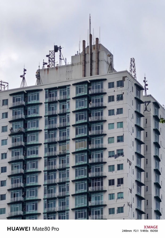 HUAWEI-Mate-80-Pro-Area-10xZoom