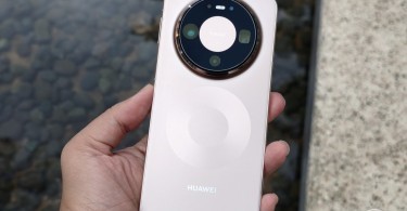 HUAWEI-Mate-80-Pro-Back-HalfAll