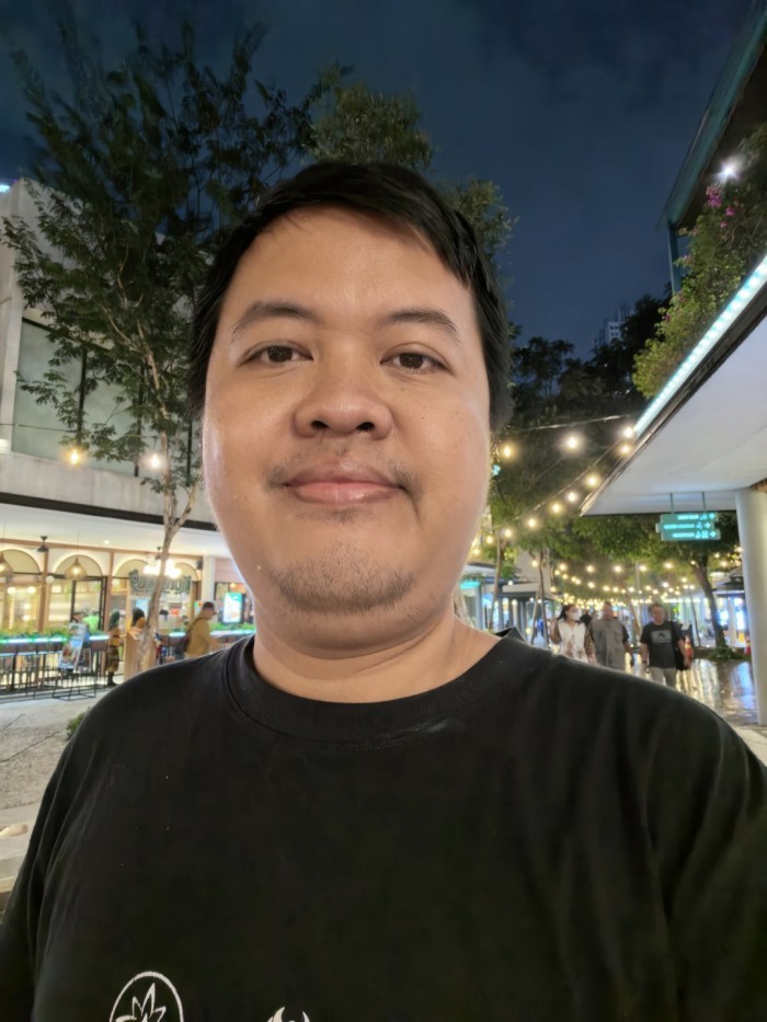 HUAWEI-Mate-80-Pro-SelfieMalam-Wide