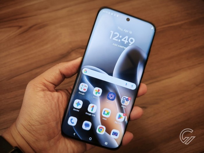 Kelebihan dan Kekurangan motorola edge 70 fusion - Layar