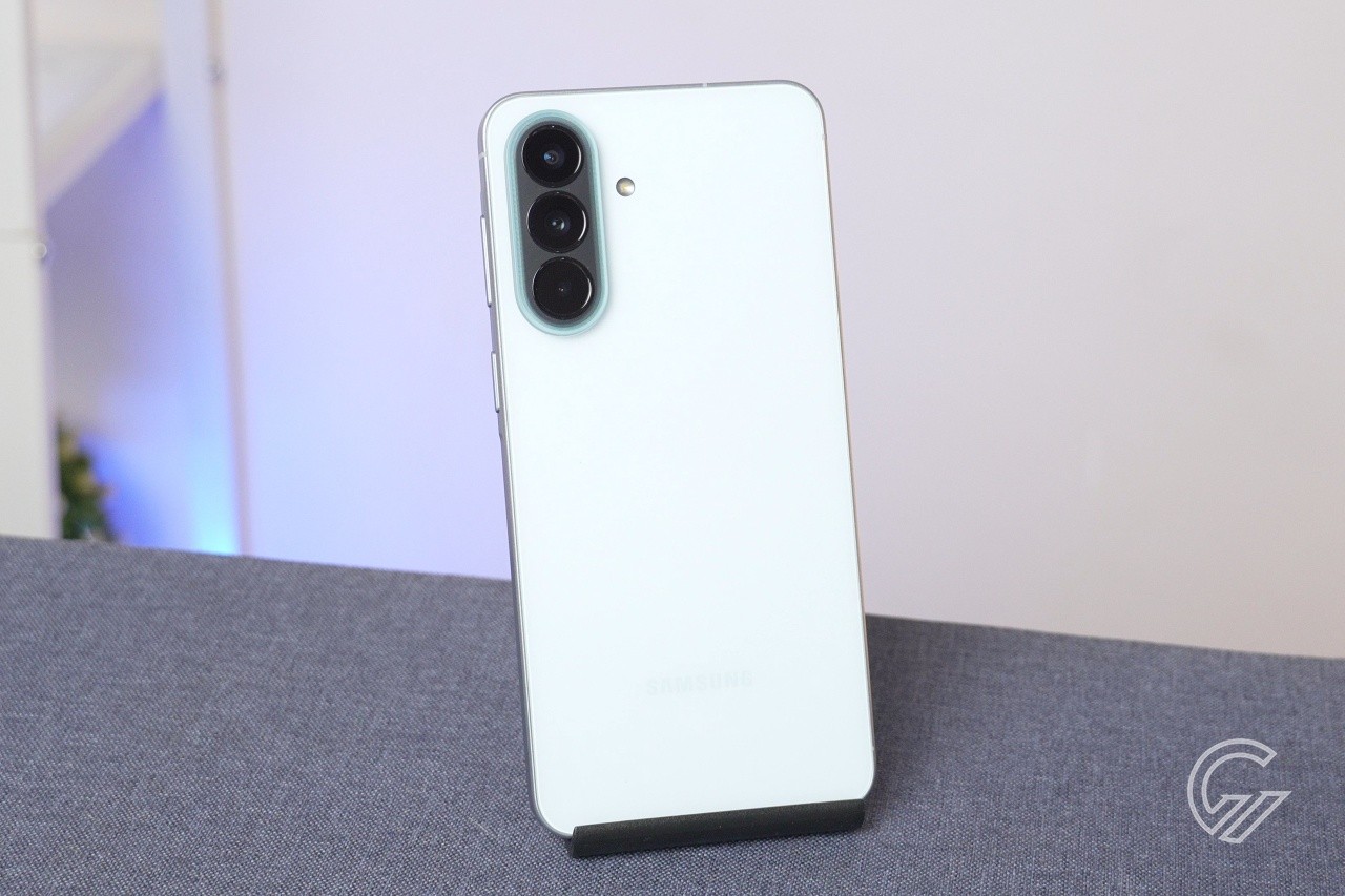 Review Samsung Galaxy A57 5G - Desain Makin Ringan dan Nyaman, Tapi Ada yang Kurang