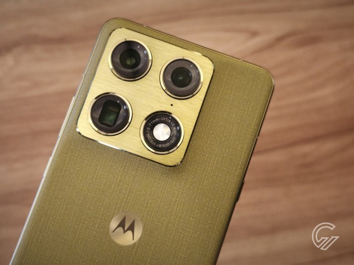 motorola-Signature-Camera