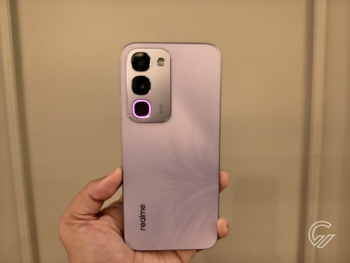 realme-C100-ungu3