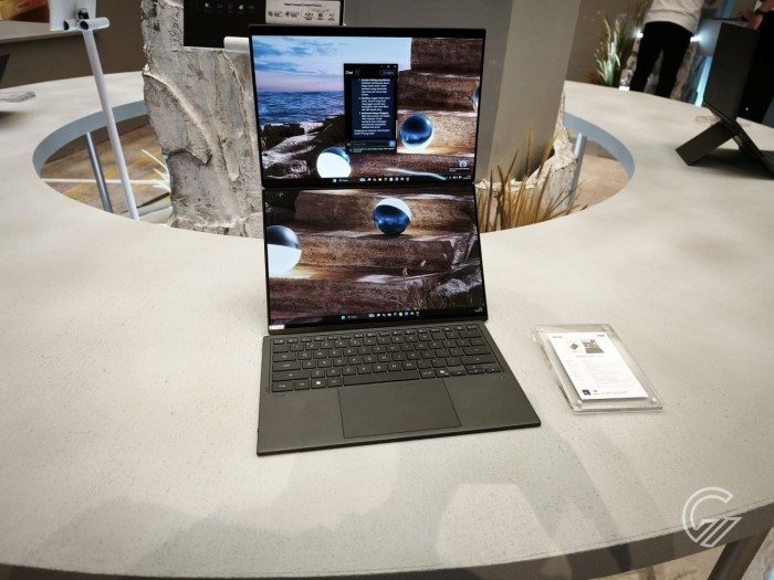 ASUS-Zenbook-DUO-DualMode