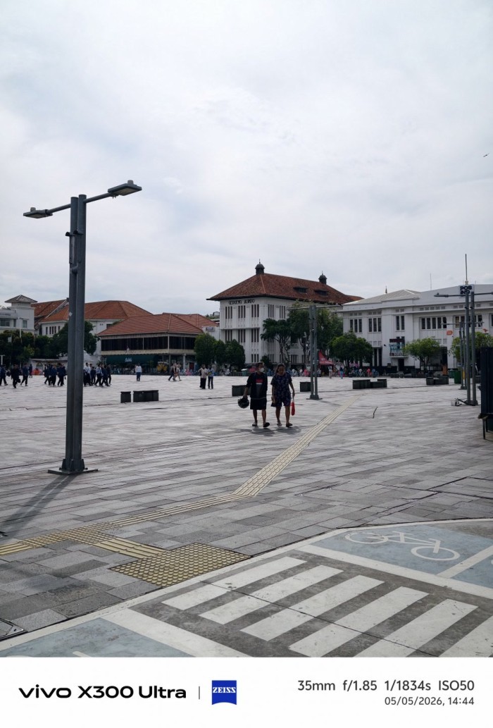 vivo-X300-Ultra-GedungJasindo-35mm