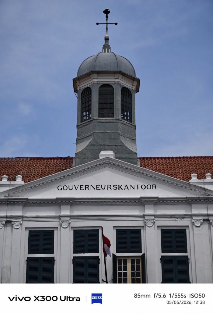 vivo-X300-Ultra-KantorGubernur-85mm
