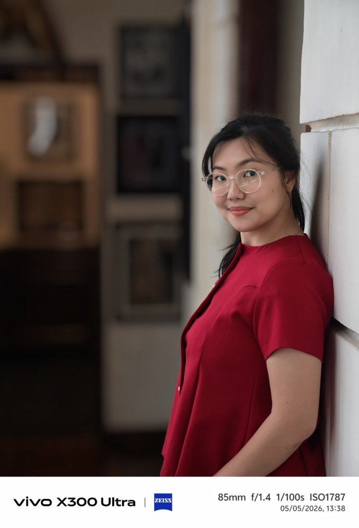 vivo-X300-Ultra-Portrait-85mm-Tembok