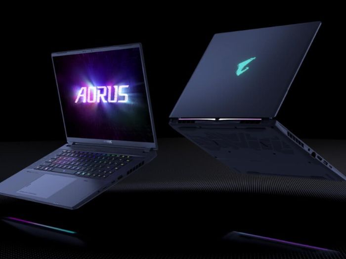 GIGABYTE AORUS MASTER 16 small