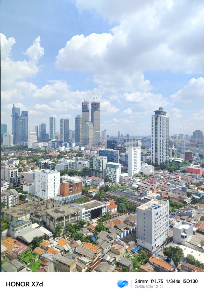 HONOR-X7d-Gedung-1xZoom