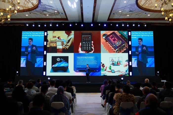 HP Elevate Presentasi