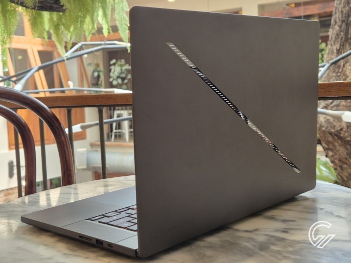 Hands-On ASUS ROG Zephyrus G16 GU606 (1)
