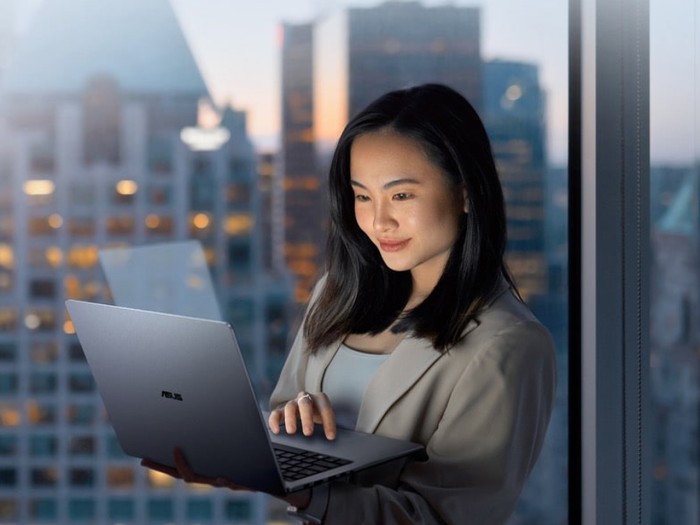 ASUS ExpertBook PM5 G2 Wear