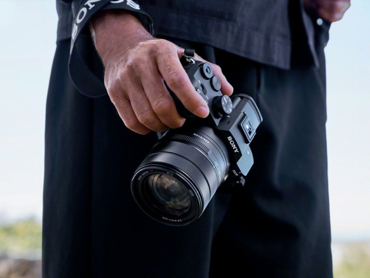 Rilis Sony RX10 V (1)