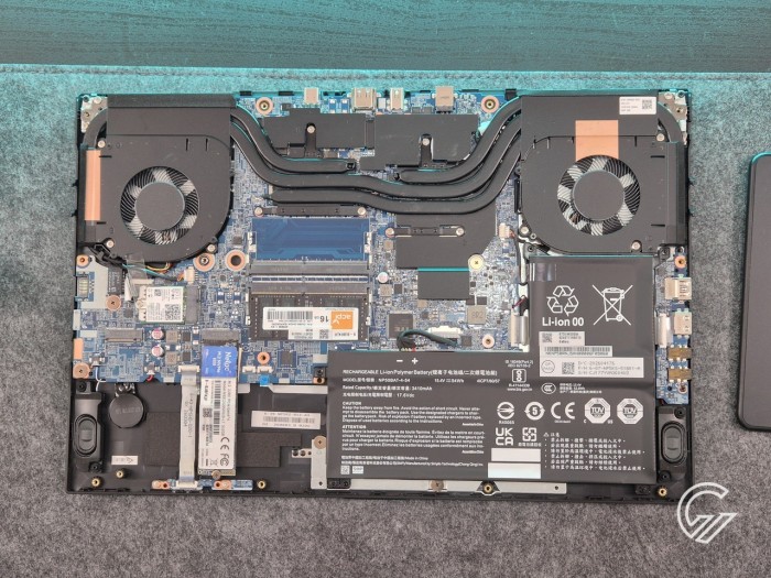 Hands On Acer Aspire 7 Pro (4)