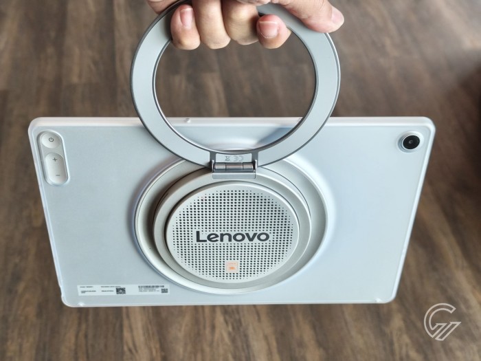 Lenovo-Tab-Plus-Gen2-Kickstand3