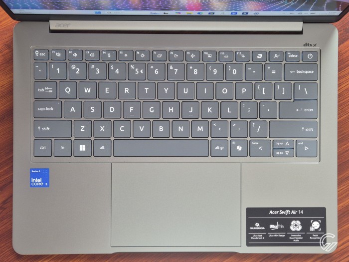 Review Acer Swift Air 14 AI SFA14-i31 (6)