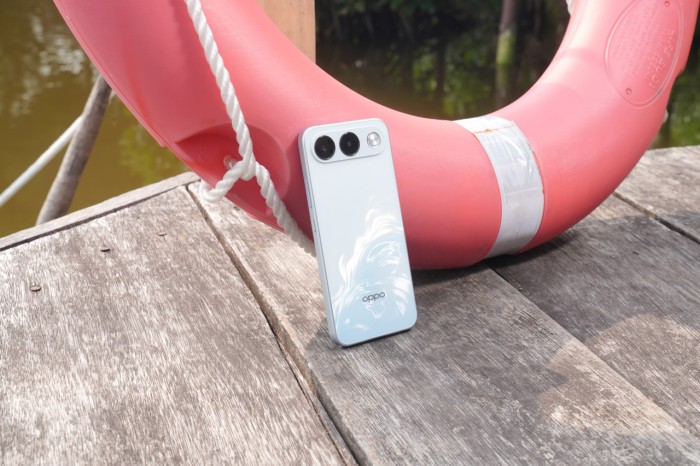 OPPO A7 Pro 5G Stand