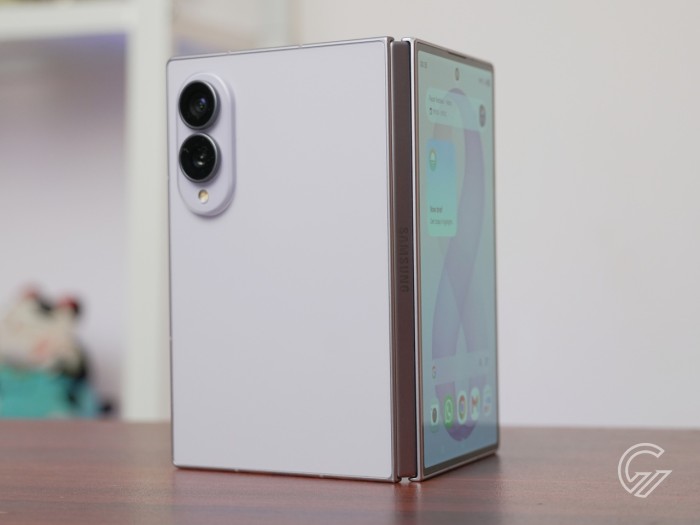 Samsung Galaxy Z Fold 8