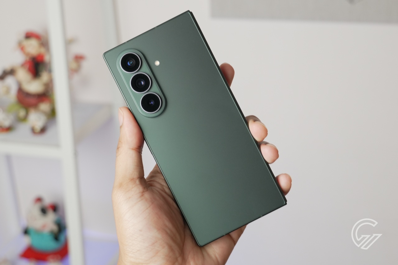 Samsung Galaxy Z Fold8 Ultra 03